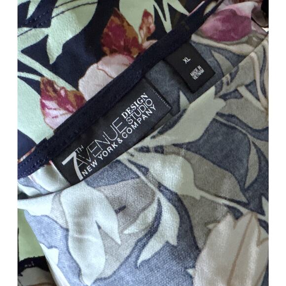 NEW YORK & COMPANY 7Th Avenue Womens Size XL Sleeveless Keyhole Floral Shirt Top - Picture 7 of 7